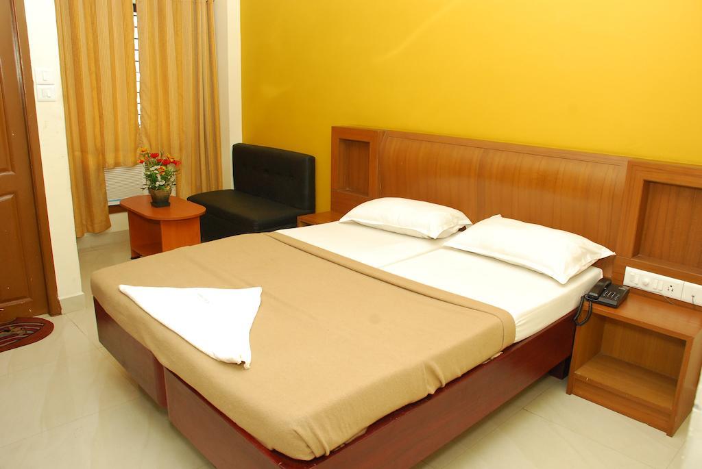 City Manor Otel Chennai Oda fotoğraf